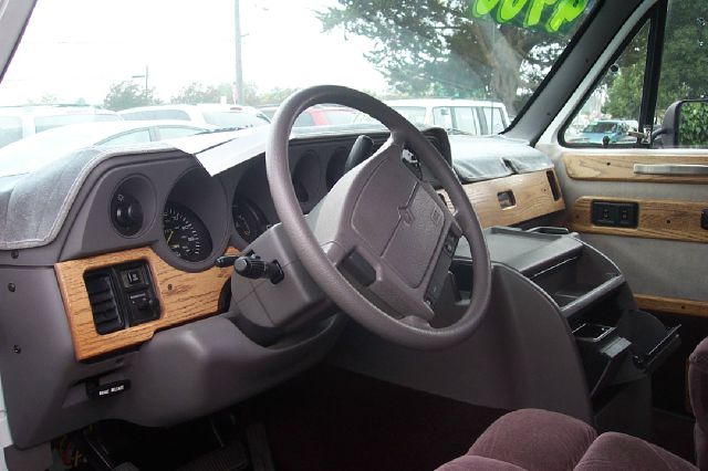 1996 Dodge Ram Van Silverado Tmc Coyote