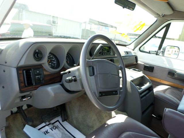1996 Dodge Ram Van LS 4X4