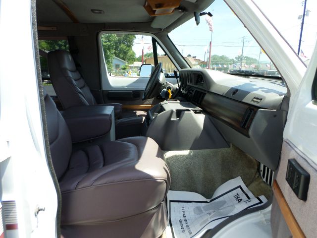 1996 Dodge Ram Van LS 4X4