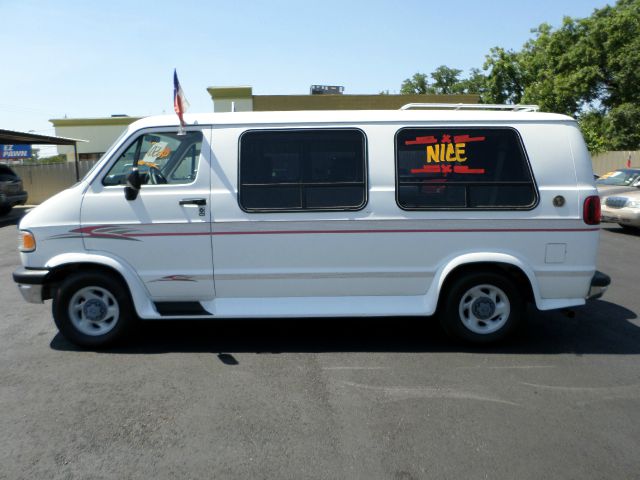 1996 Dodge Ram Van LS 4X4