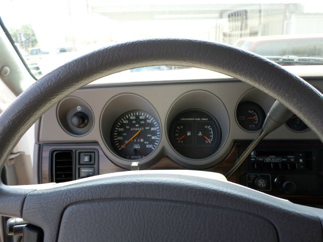 1996 Dodge Ram Van LS 4X4