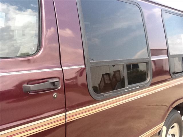 1997 Dodge Ram Van 1500 LT 4WD