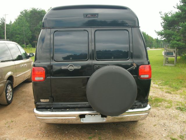 1997 Dodge Ram Van Ml350 SUV