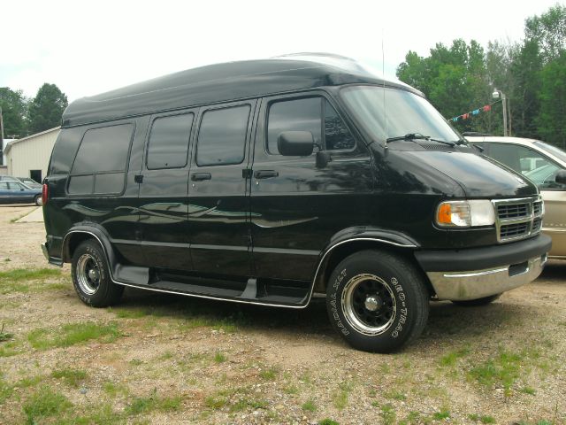 1997 Dodge Ram Van Ml350 SUV