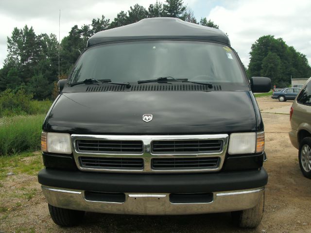 1997 Dodge Ram Van Ml350 SUV