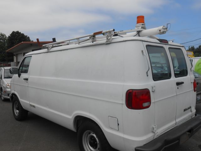 1997 Dodge Ram Van LS 4X4