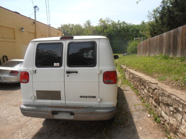 1998 Dodge Ram Van L.T. 4-w.d. 5.3L