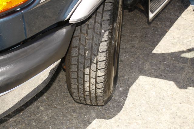 1998 Dodge Ram Van Lariat, Diesel, 4x4finance