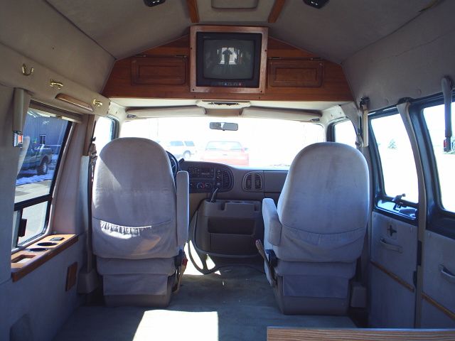 1998 Dodge Ram Van V6 4x4 SUV