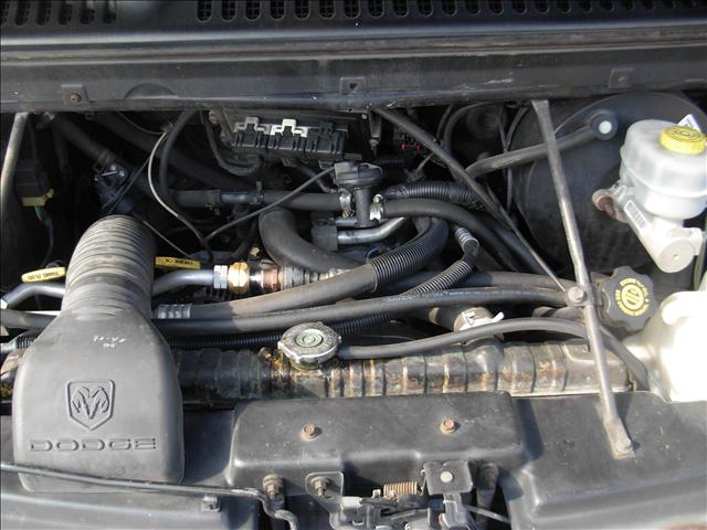 1999 Dodge Ram Van Base