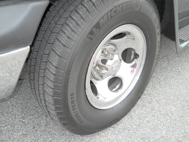 1999 Dodge Ram Van SLT / Big Horn