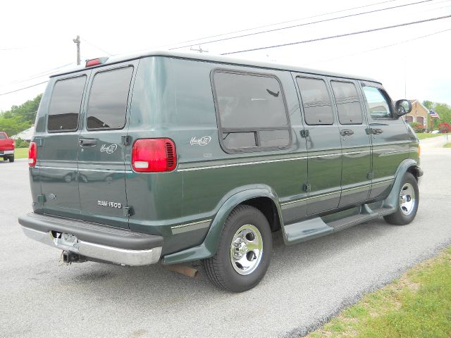1999 Dodge Ram Van SLT / Big Horn