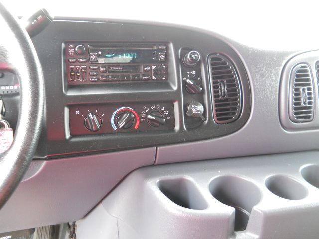 1999 Dodge Ram Van SLT / Big Horn