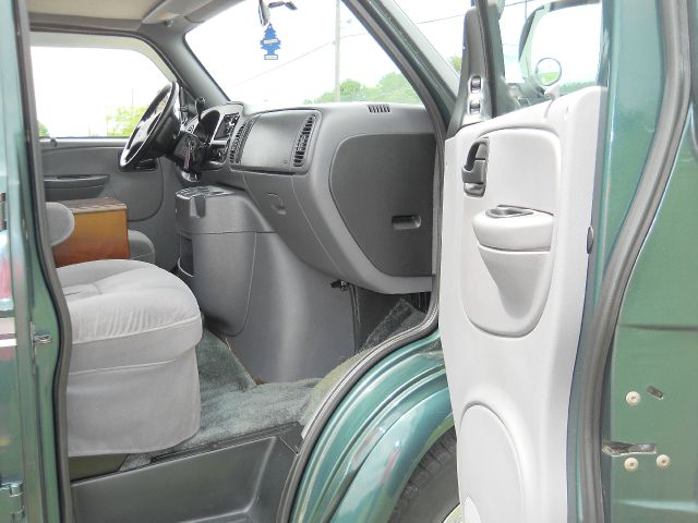 1999 Dodge Ram Van SLT / Big Horn