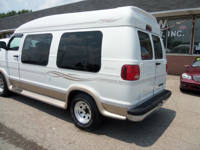 1999 Dodge Ram Van SLT / Big Horn