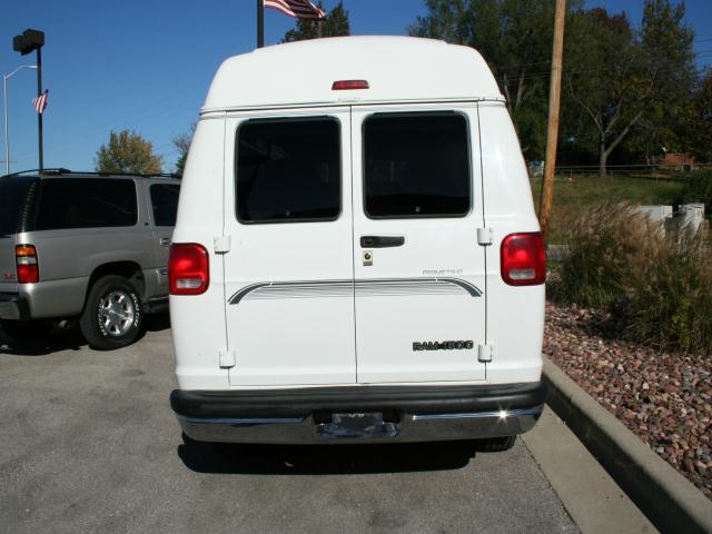 1999 Dodge Ram Van Unknown
