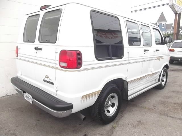 1999 Dodge Ram Van XE 3.5