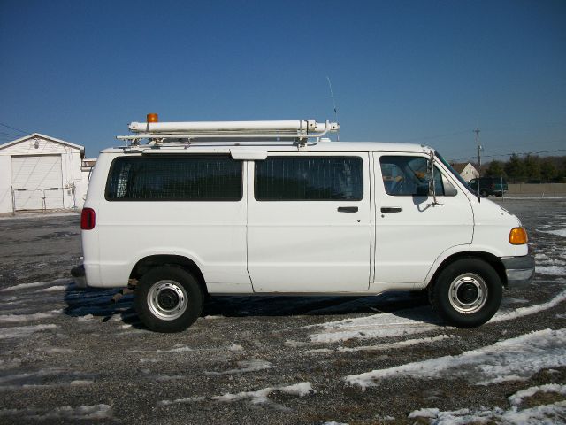 2000 Dodge Ram Van AWD XR - Htd Lthr New Tires
