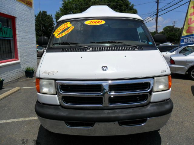 2000 Dodge Ram Van SLT / Big Horn