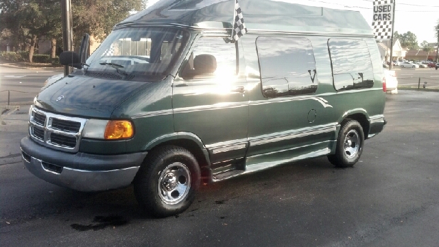 2001 Dodge Ram Van XE 3.5