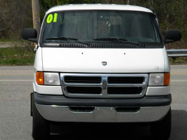 2001 Dodge Ram Van SPEC V