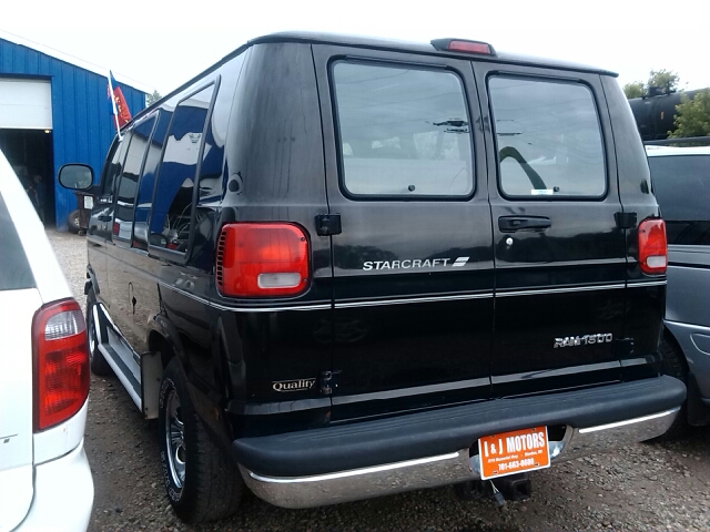 2001 Dodge Ram Van SPEC V