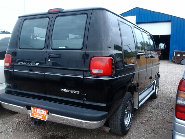 2001 Dodge Ram Van SPEC V