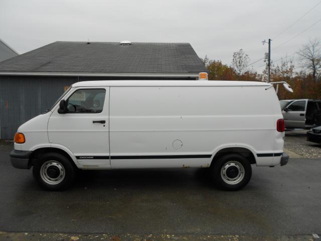 2001 Dodge Ram Van Limited Sport Utility 4D
