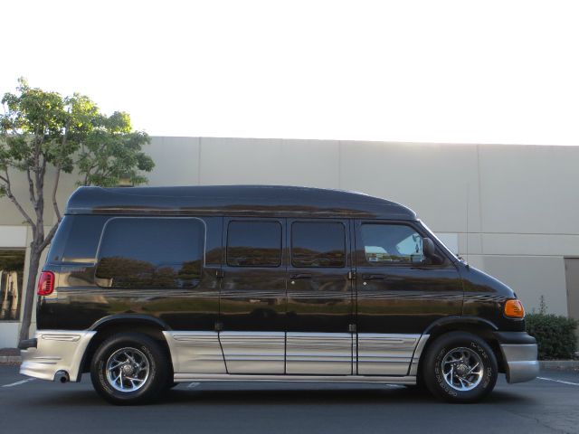 2002 Dodge Ram Van SPEC V