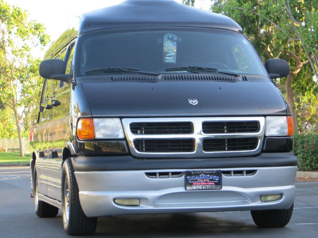 2002 Dodge Ram Van SPEC V
