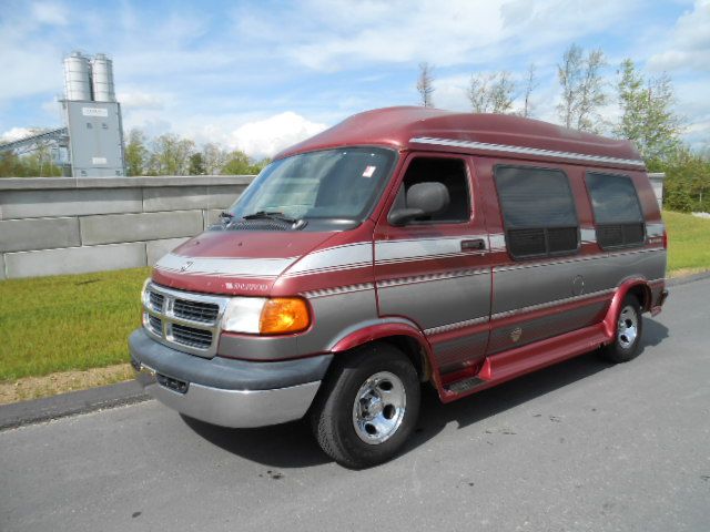 2002 Dodge Ram Van XLT 4x4 Heavy Half