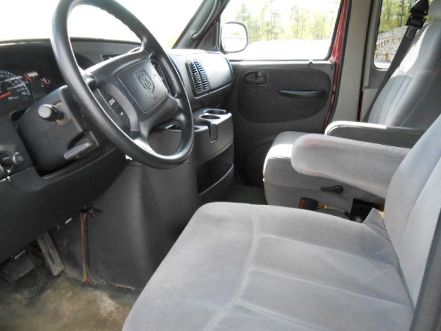 2002 Dodge Ram Van XLT 4x4 Heavy Half