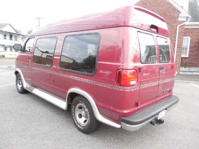 2002 Dodge Ram Van SLT / Big Horn