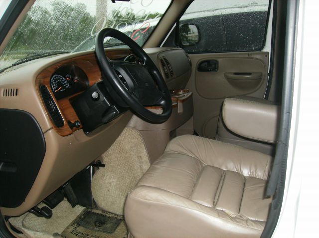 2003 Dodge Ram Van SLT / Big Horn
