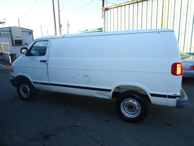 2003 Dodge Ram Van 1500 BASE