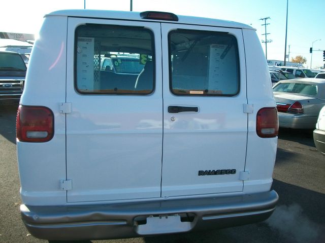 2003 Dodge Ram Van LS 4X4