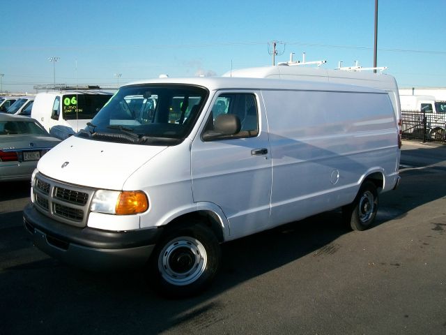 2003 Dodge Ram Van LS 4X4