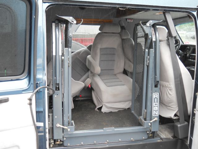 2003 Dodge Ram Van SLT / Big Horn