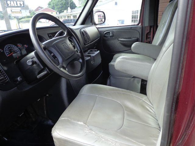 2003 Dodge Ram Van SLT / Big Horn