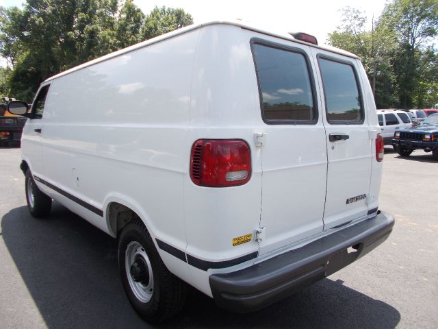 2003 Dodge Ram Van AWD XR - Htd Lthr New Tires