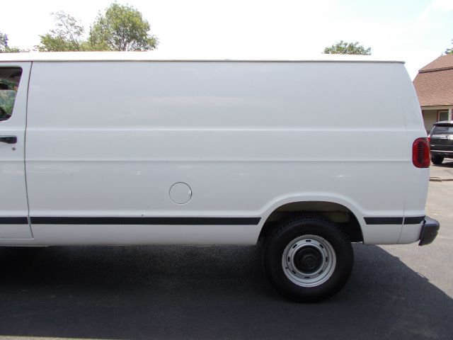 2003 Dodge Ram Van AWD XR - Htd Lthr New Tires