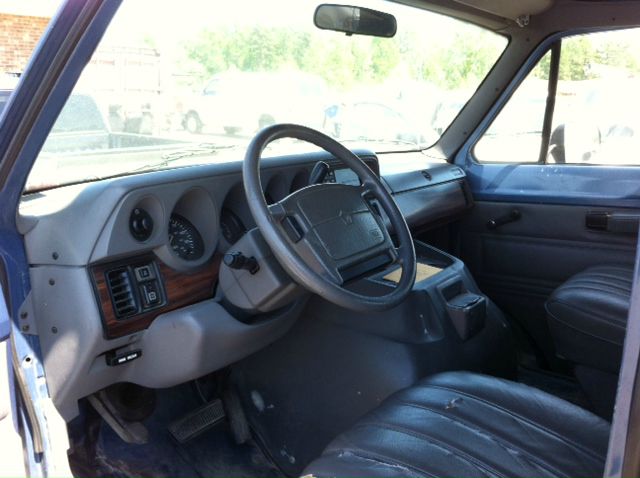 1997 Dodge Ram Wagon Navigation/premium Plus