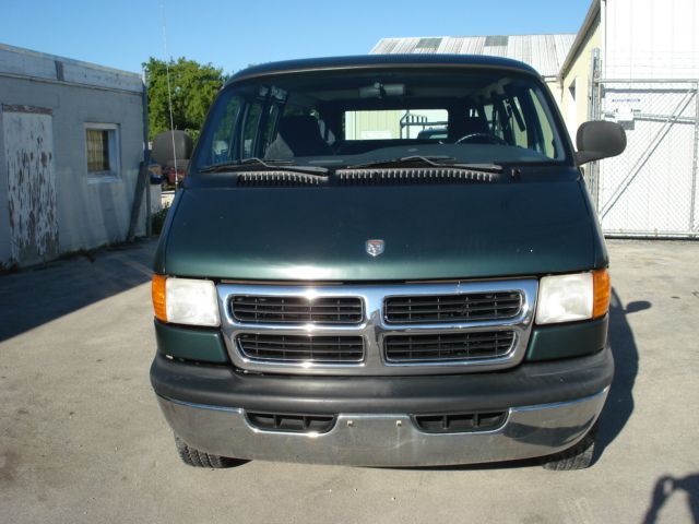 1998 Dodge Ram Wagon Sle2wd