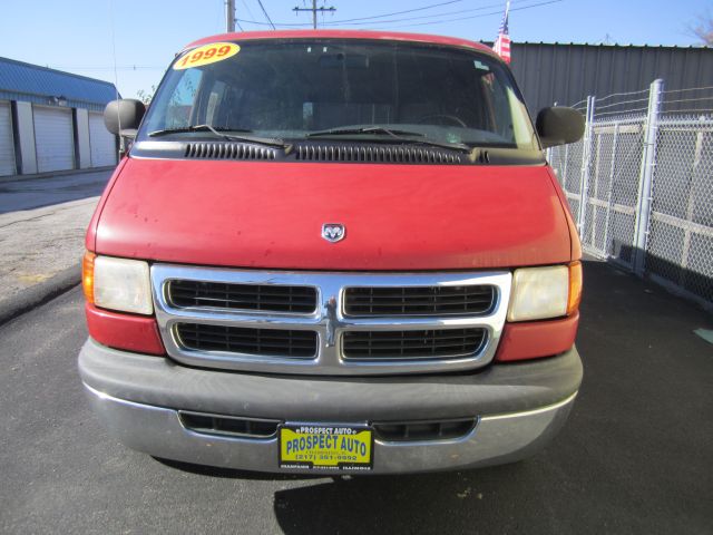 1999 Dodge Ram Wagon Sle2wd