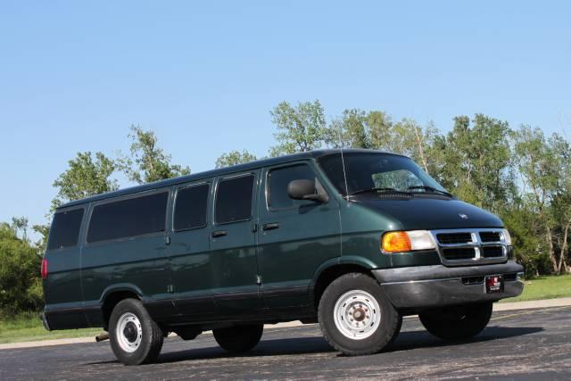 1999 Dodge Ram Wagon CPE