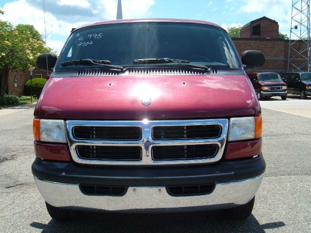2002 Dodge Ram Wagon 1500 LT 4WD