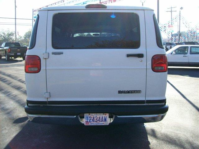 2002 Dodge Ram Wagon Navigation/premium Plus