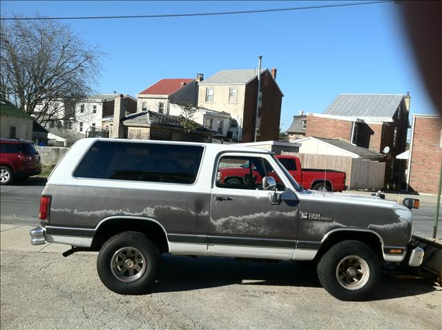 1989 Dodge Ramcharger 2WD Supercab 126