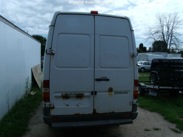 2004 Dodge Sprinter 2500 Ml320 AWD SUV