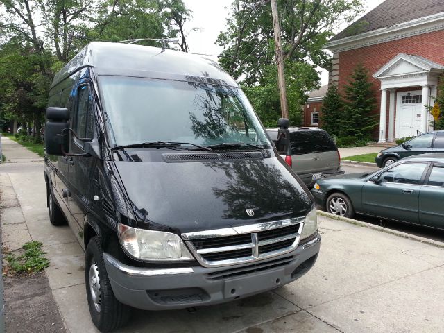 2004 Dodge Sprinter 2500 Ml320 AWD SUV